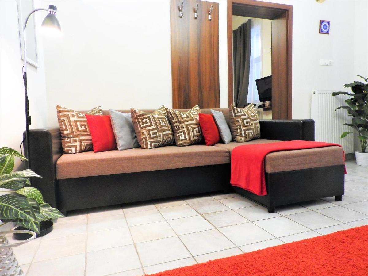 Nora Studio Apartman - Eger Apartment Exterior foto
