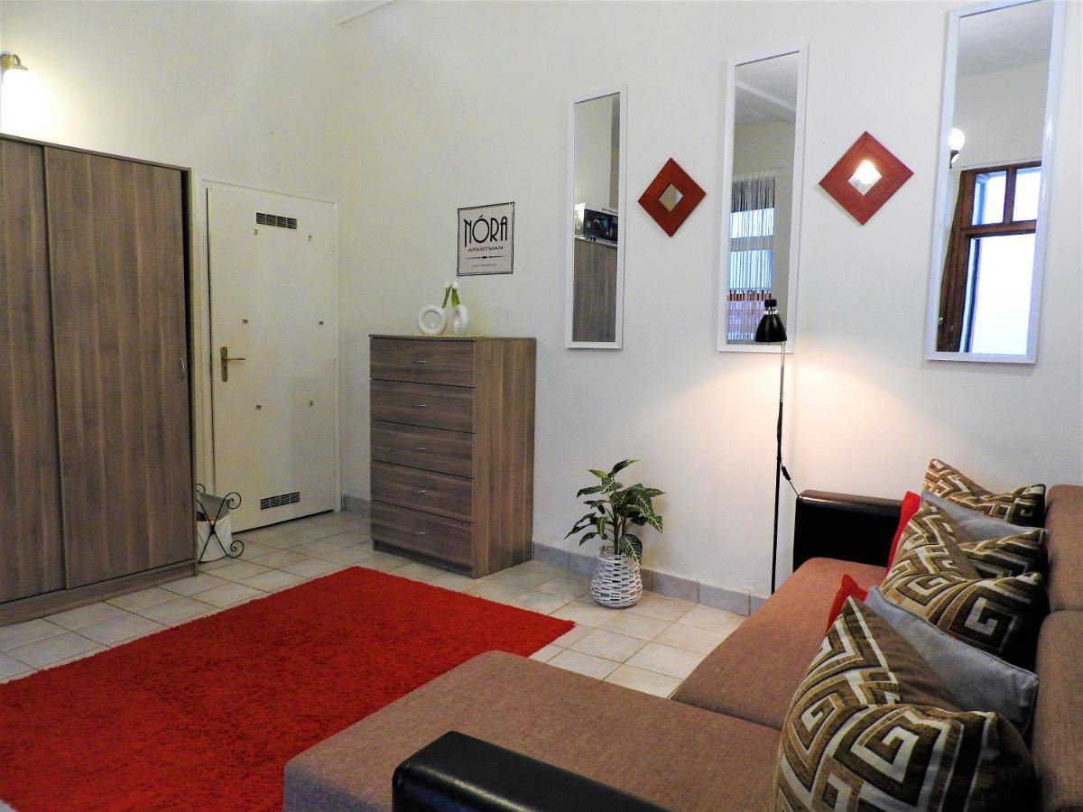 Nora Studio Apartman - Eger Apartment Exterior foto